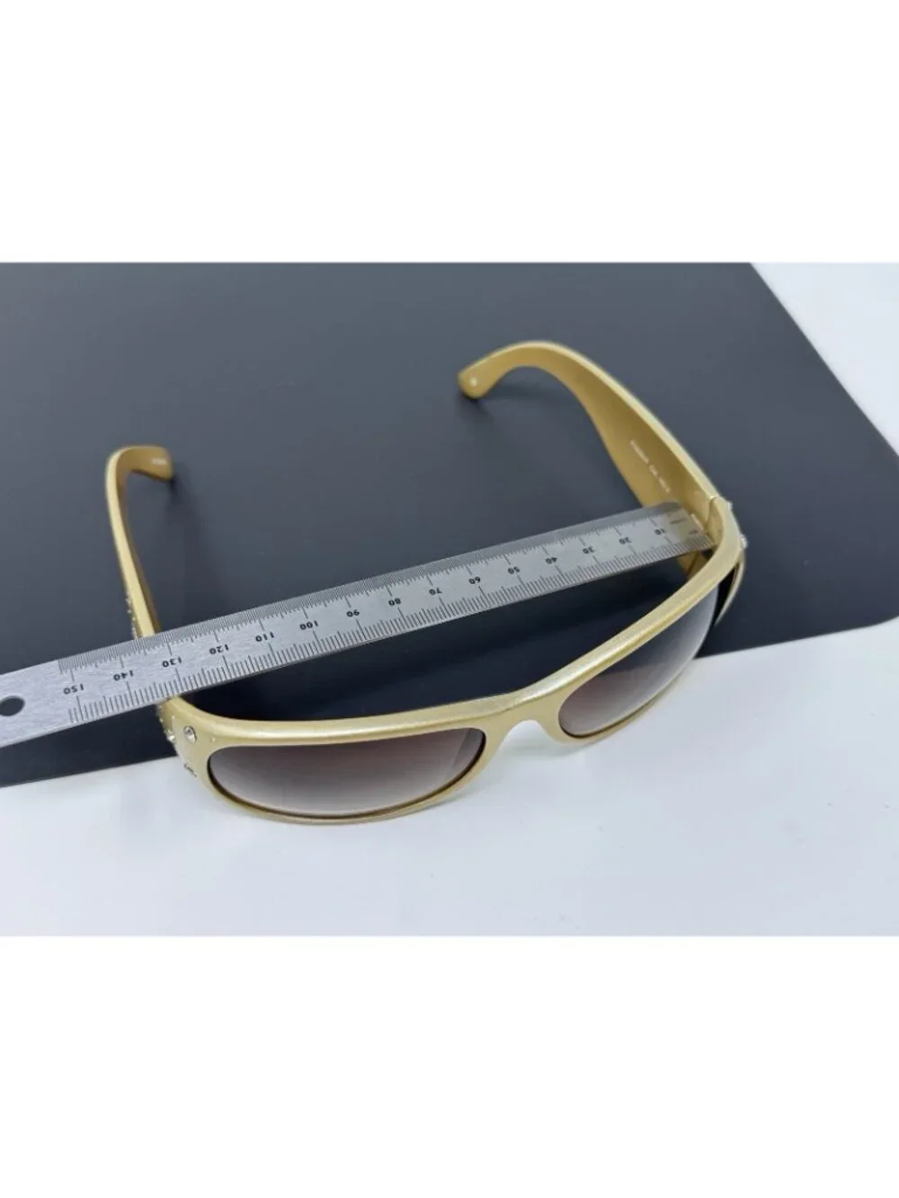 Fossil frame very